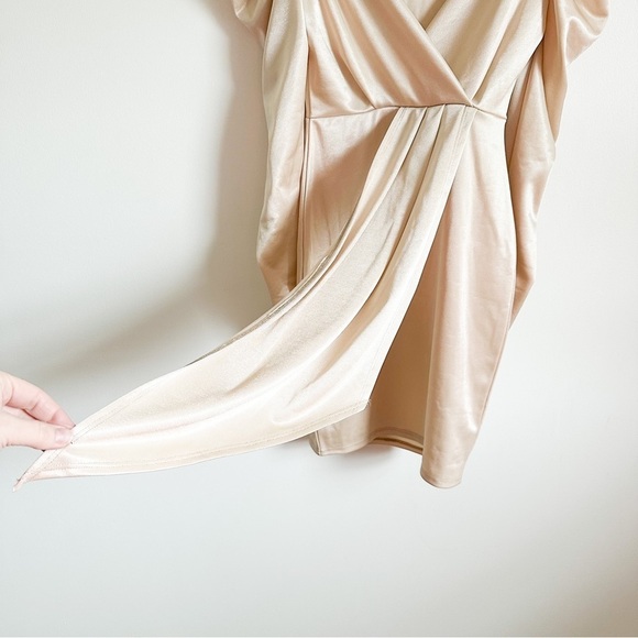 NWT Nasty Gal Champagne Scuba Satin Power Shoulder Draped Dress sz 0 - Picture 10 of 12